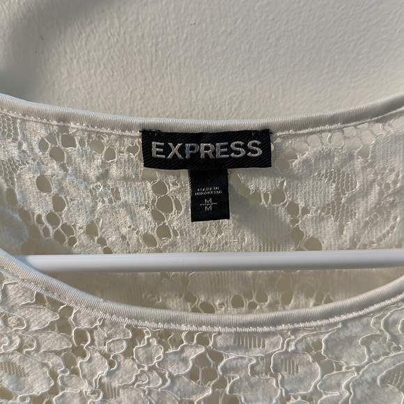 Express Lace tank top. - Picture 5 of 6